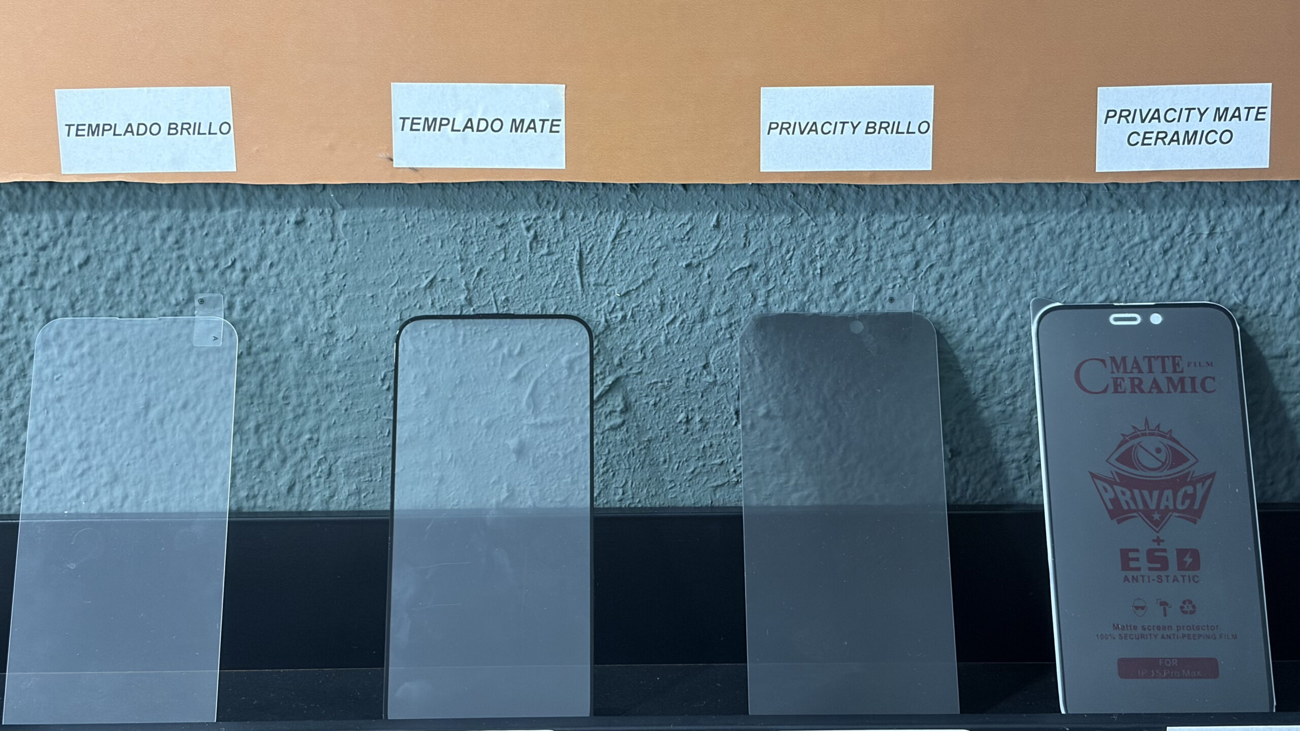 Pack Protección Premium: Funda Personalizada + Cristal Templado para iPhone - Imagen 7