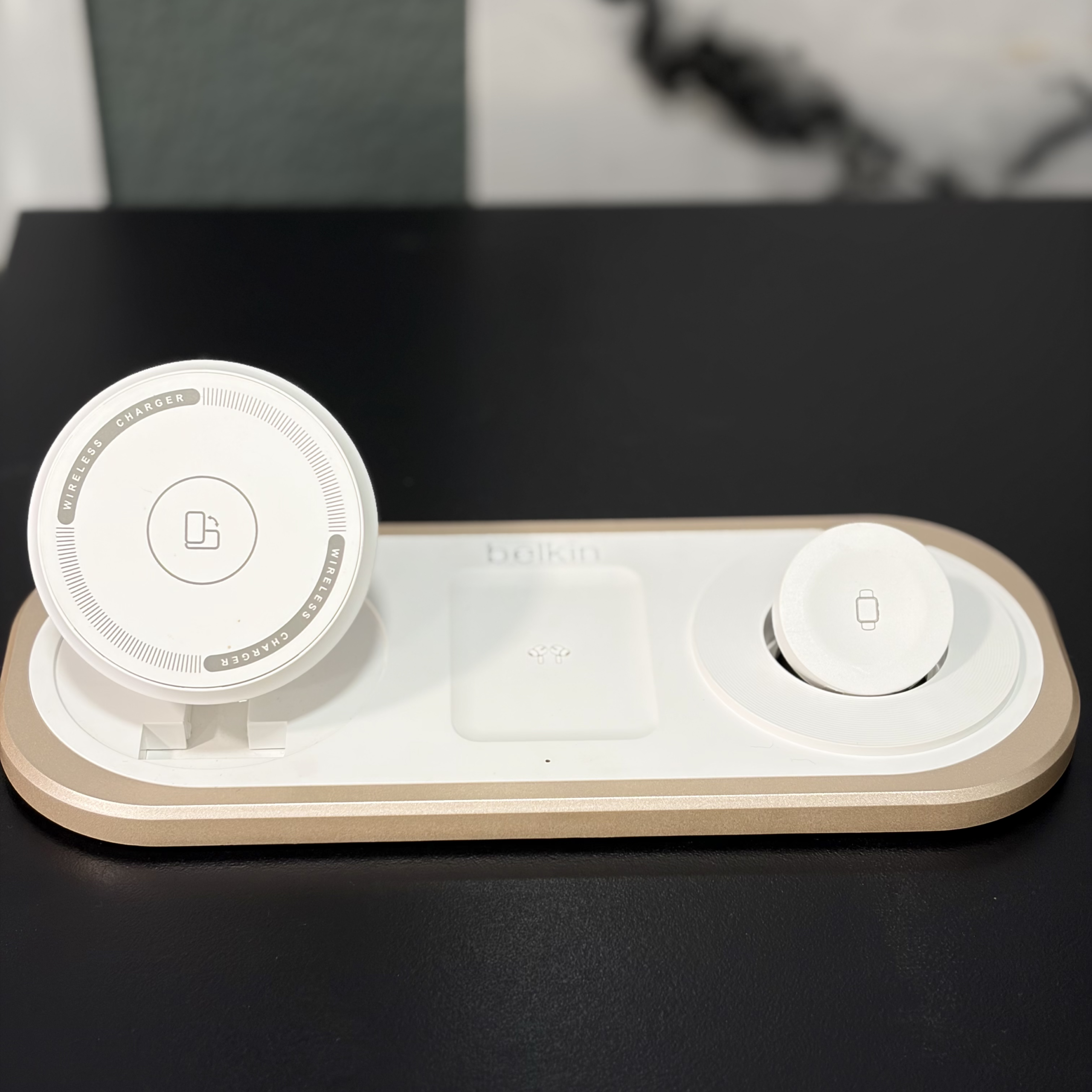 Base de Carga Inalámbrica 3 en 1 Belkin – iPhone, Apple Watch y AirPods - Imagen 2