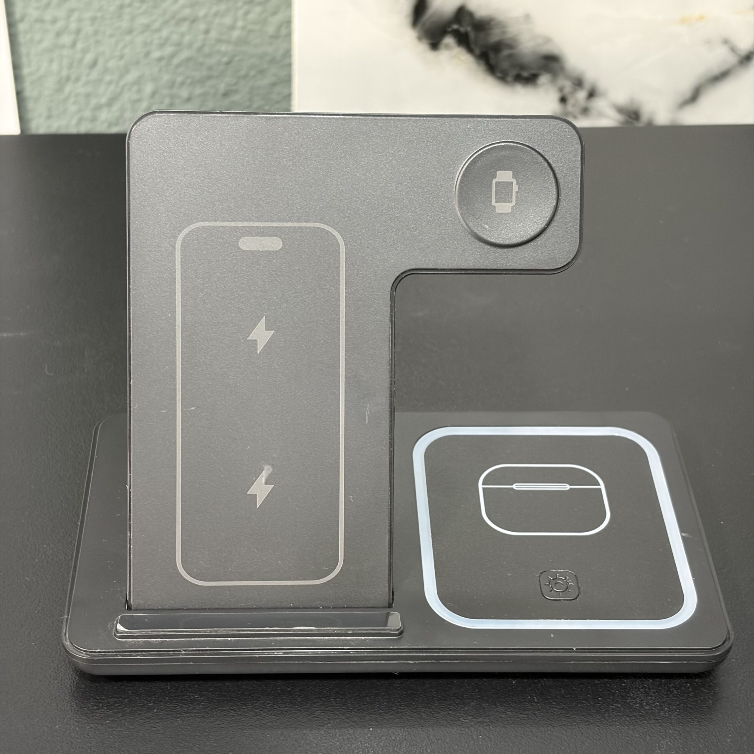 Base de Carga Inalámbrica 3 en 1 Stand Premium (Negro) - iPhone, Apple Watch y AirPods - Imagen 2